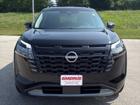New 2026 Nissan Pathfinder SL AWD/4WD image 3