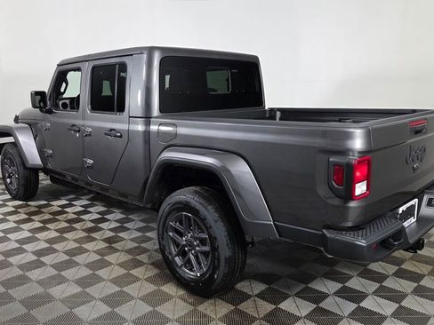 New 2026 Jeep Gladiator Sport AWD/4WD image 5