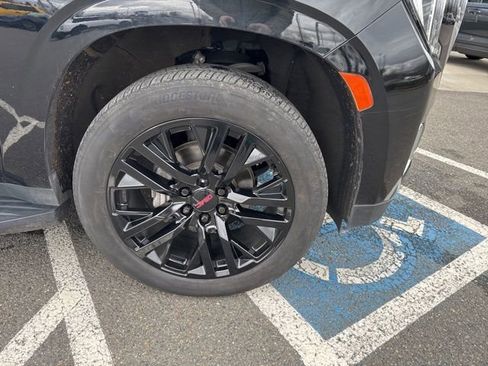 Used 2021 GMC Yukon SLT w/ SLT Luxury Plus Package image 11