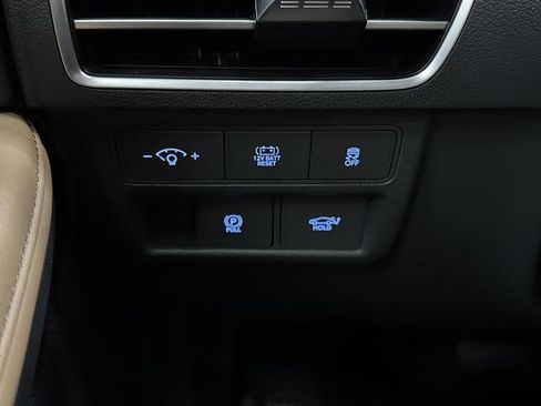 Used 2025 Hyundai Sonata Limited image 25