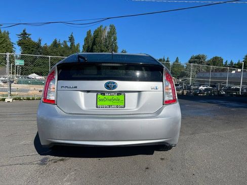 Used 2015 Toyota Prius Three FWD image 5