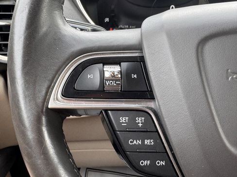 Used 2019 Lincoln Nautilus Reserve AWD/4WD image 14