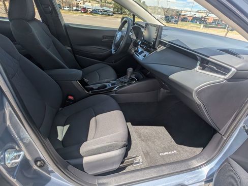 Used 2022 Toyota Corolla LE FWD image 52