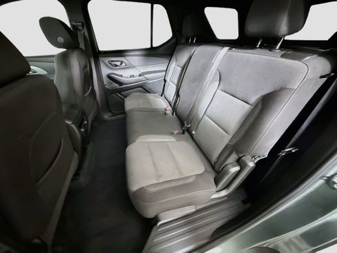 Used 2023 Chevrolet Traverse LT FWD image 22