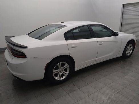 Used 2020 Dodge Charger SXT RWD image 10