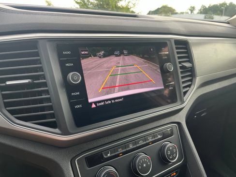 Used 2018 Volkswagen Atlas SE FWD image 20