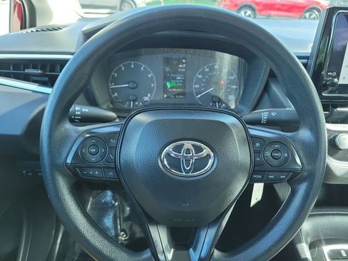 Used 2025 Toyota Corolla LE FWD image 23