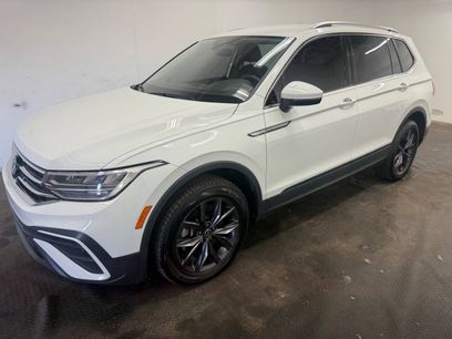 Used 2024 Volkswagen Tiguan SE
