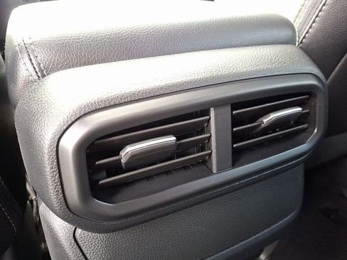 Used 2025 Honda Passport EX-L image 11