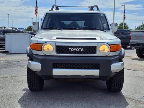 Used 2008 Toyota FJ Cruiser 2WD w/ Upgrade Pkg 2 image 19