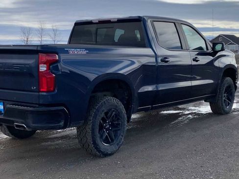 Used 2021 Chevrolet Silverado 1500 LT Trail Boss w/ Convenience Package II image 8