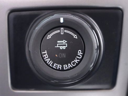 Used 2020 Ford F150 Lariat w/ Equipment Group 502A Luxury AWD/4WD image 32