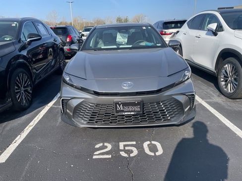 Used 2025 Toyota Camry SE w/ Multimedia Upgrade Package image 2