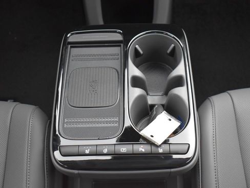 New 2025 Hyundai Ioniq 5 SEL image 21