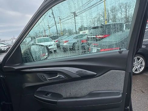 Used 2022 Chevrolet TrailBlazer LS image 24