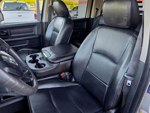 Used 2014 RAM 3500 Tradesman w/ Chrome Appearance Group AWD/4WD image 15