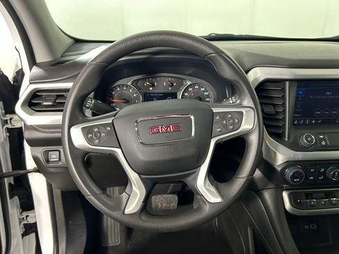 Used 2023 GMC Acadia SLE w/ Driver Convenience Package image 15