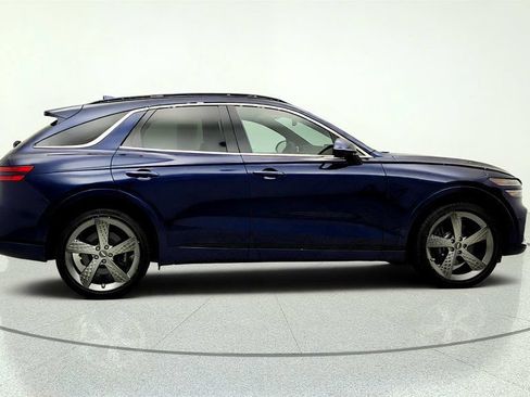 Used 2024 Genesis GV70 3.5T Sport w/ Sport Advanced Package AWD/4WD image 4