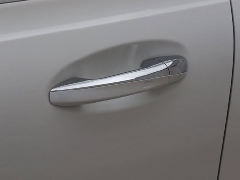 New 2025 Mercedes-Benz GLB 250 image 27