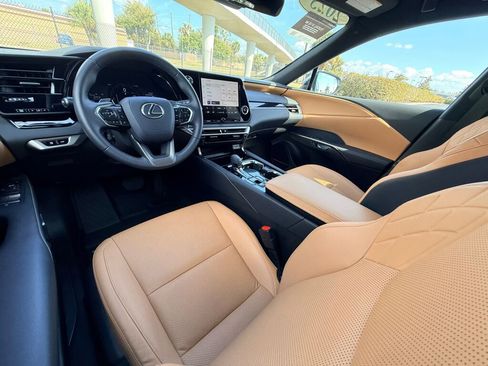 Certified 2025 Lexus RX 350 FWD w/ Technology Package image 20