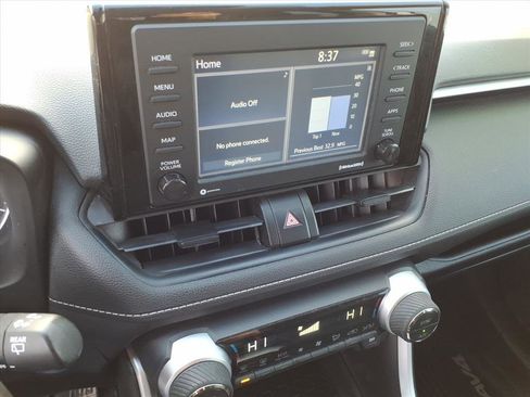 Used 2021 Toyota RAV4 XLE image 33