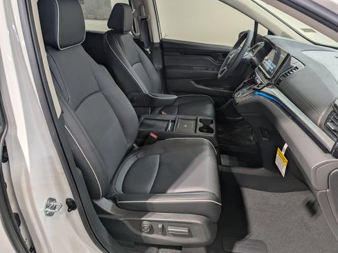 New 2026 Honda Odyssey Touring image 20