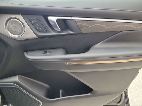 Used 2025 Buick Enclave Avenir w/ Super Cruise Package image 25