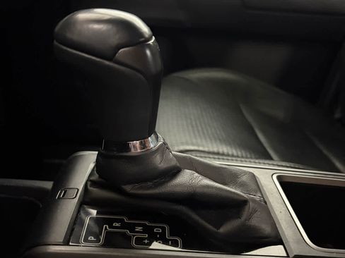 Used 2020 Toyota Tacoma TRD Off-Road image 26