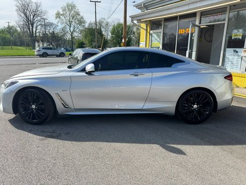 Used 2017 INFINITI Q60 3.0t w/ Premium Plus Package 3.0T image 3