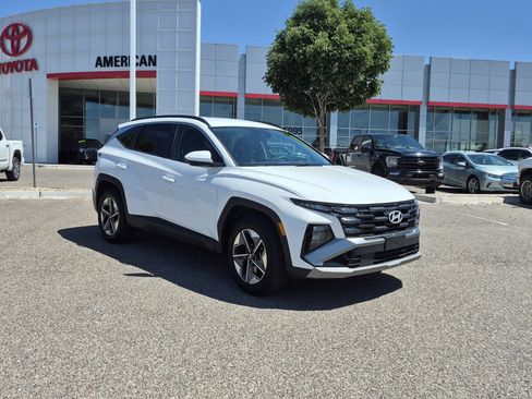 Used 2025 Hyundai Tucson SEL AWD/4WD image 7