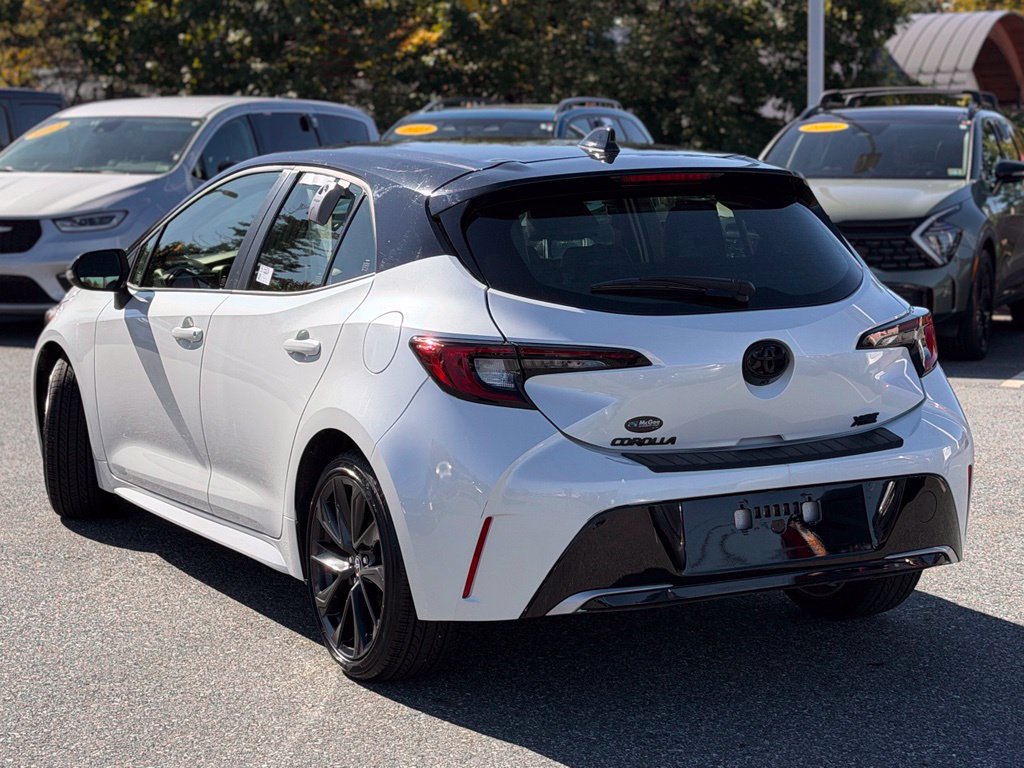 Used 2024 Toyota Corolla XSE FWD image 3