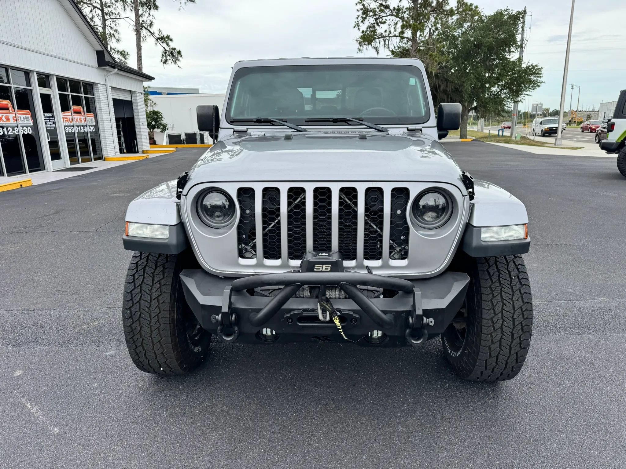 Used 2021 Jeep Gladiator Sport AWD/4WD image 3