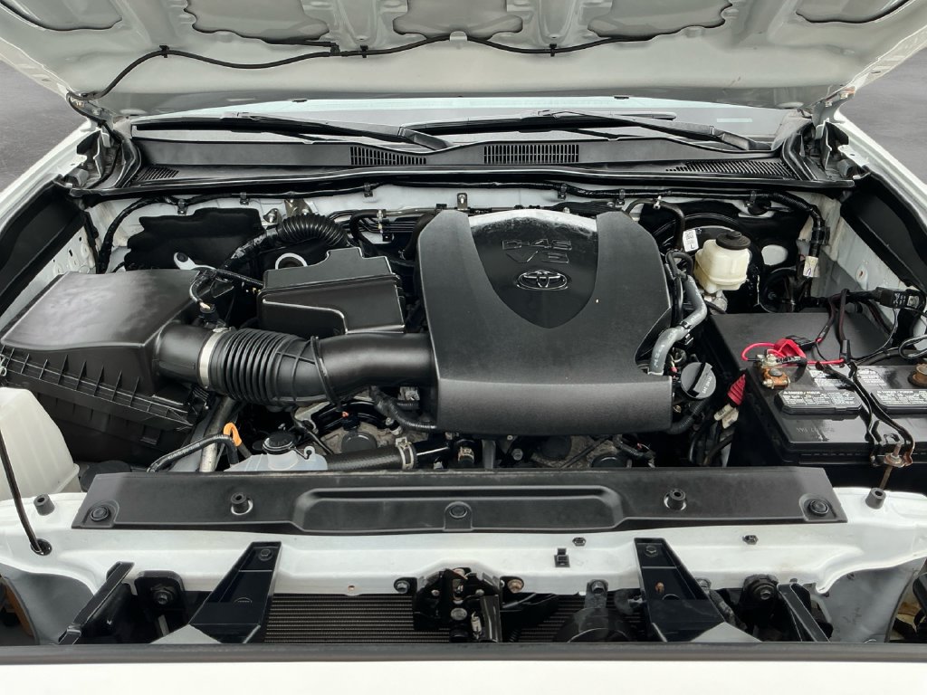 Used 2022 Toyota Tacoma SR5 AWD/4WD image 18
