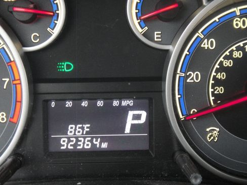 Used 2012 Suzuki SX4 AWD Hatchback image 16