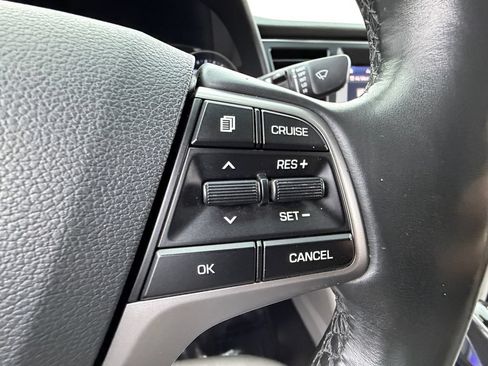 Used 2018 Hyundai Elantra Value Edition FWD image 24