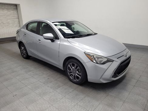 Used 2019 Toyota Yaris LE FWD image 11