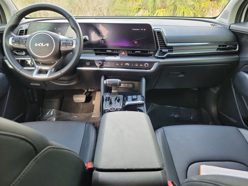 Used 2023 Kia Sportage EX image 14