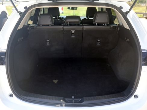 Used 2019 MAZDA CX-5 Touring image 4