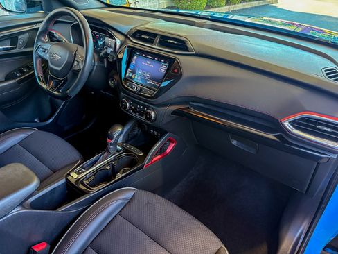 Used 2023 Chevrolet TrailBlazer RS w/ Convenience Package FWD image 25