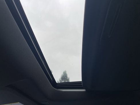 Used 2023 GMC Sierra 1500 AT4 w/ Technology Package image 40