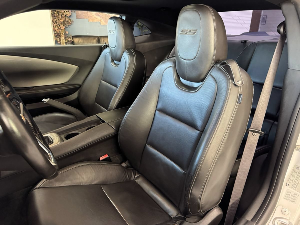 Used 2014 Chevrolet Camaro SS w/ RS Package RWD image 17