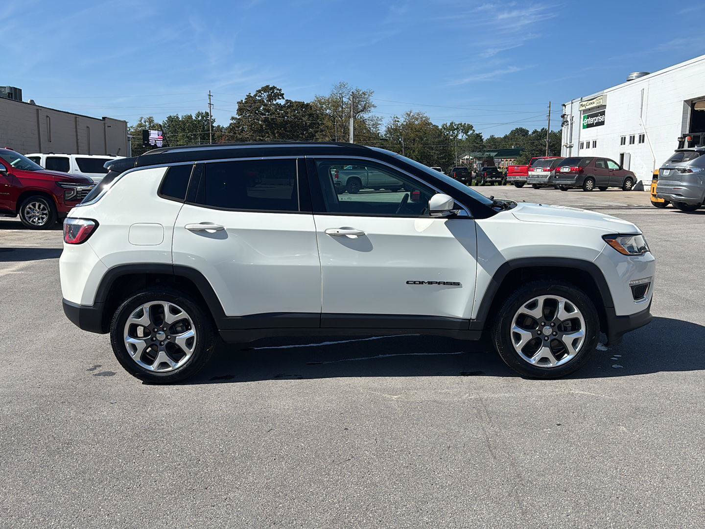 Used 2018 Jeep Compass Limited AWD/4WD image 6