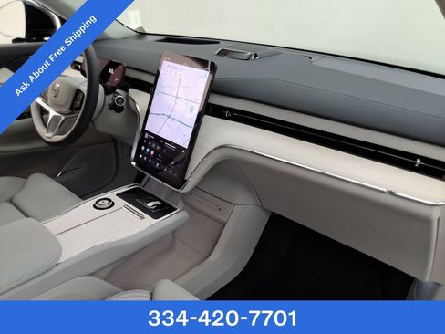 New 2025 Volvo EX90 Ultra image 25