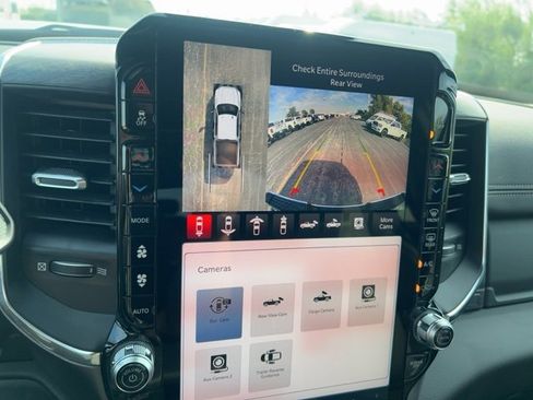 Used 2025 RAM 2500 Laramie image 30