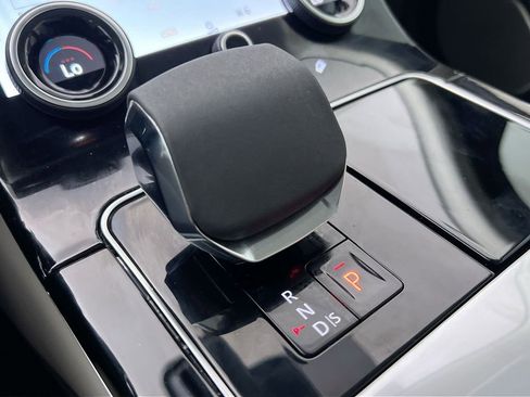 Used 2021 Land Rover Range Rover Velar S image 22