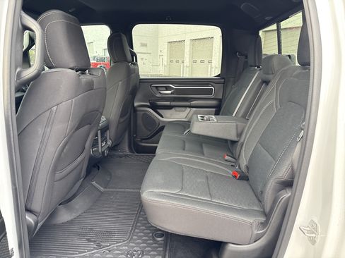 Used 2025 RAM 1500 Big Horn AWD/4WD image 33