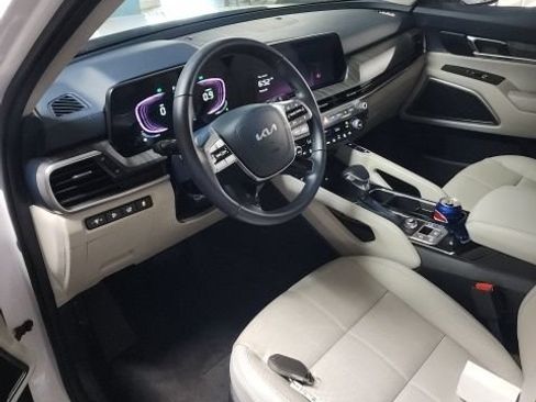 Certified 2024 Kia Telluride EX FWD image 6