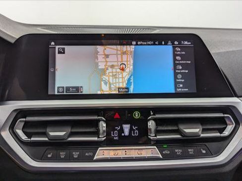 Used 2019 BMW 330i xDrive Sedan w/ Premium Package image 28