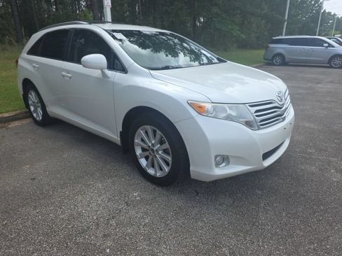 Used 2010 Toyota Venza FWD image 3
