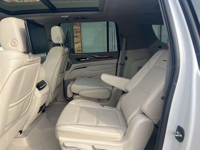 Used 2021 Cadillac Escalade ESV Sport Platinum AWD/4WD image 12